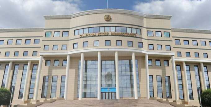 Власти Казахстана утвердили визы для инвесторов на срок до 10 лет