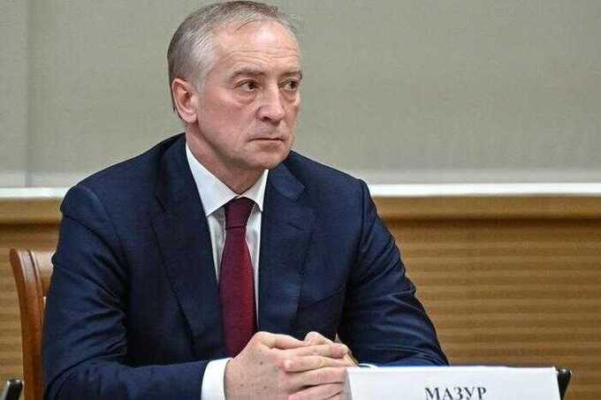 Власти тормозят увольнение Мазура, несмотря на раздражение Кремля