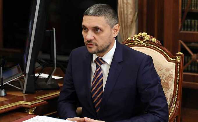 Александр Осипов использовал отставку правительства как инструмент антикризисного пиара